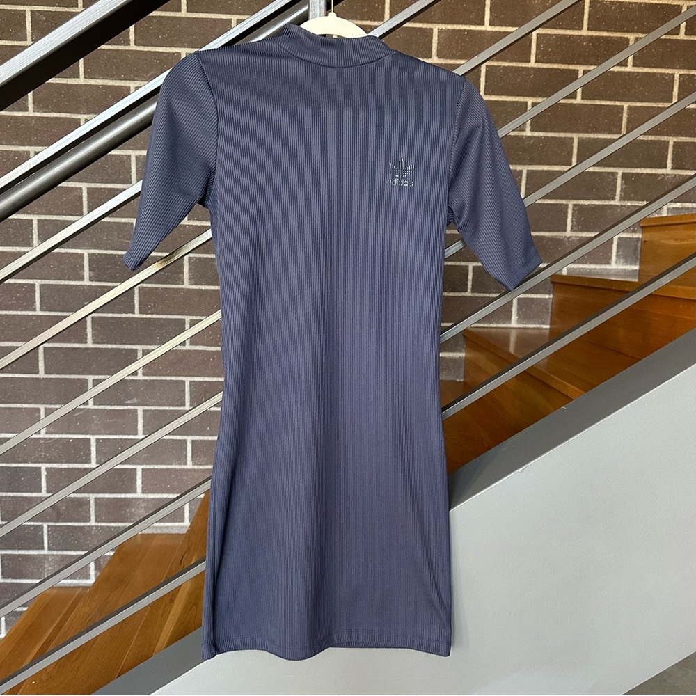 Original Adidas form fitting ribbed dress size small